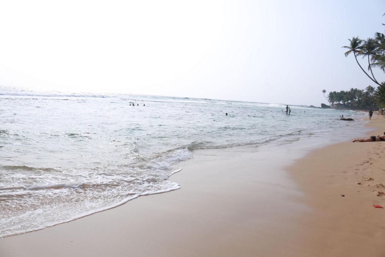 Jayaa Beach 高尔 外观 照片